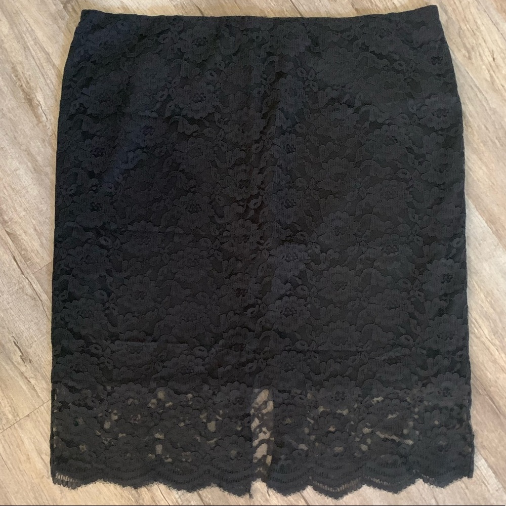 Mid-length Lace Pencil Skirt